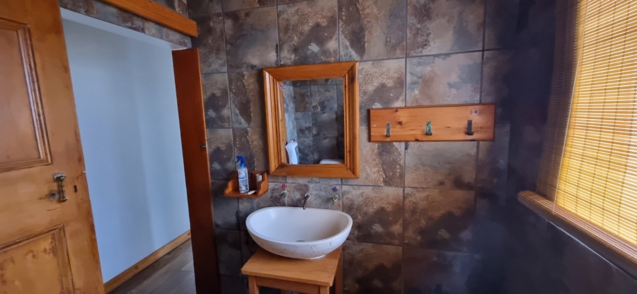 To Let 3 Bedroom Property for Rent in Porterville Western Cape